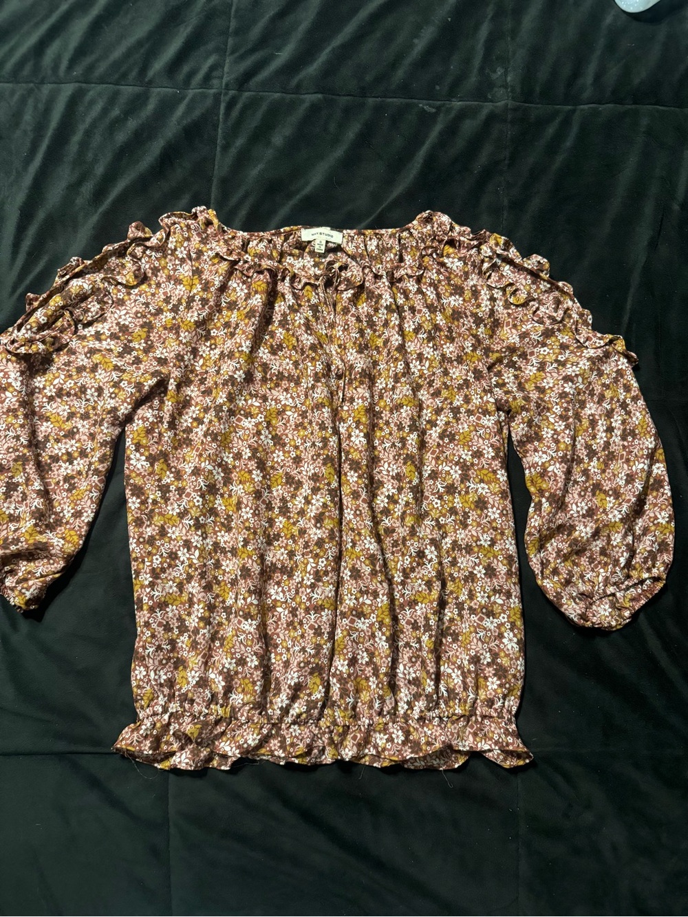 Max Studio Floral Ruffle Cold Shoulder Blouse S